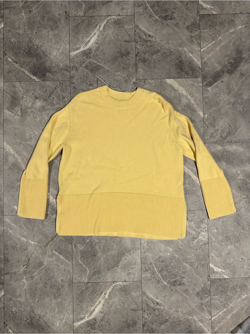 3/$45. GAP Women's Pale Yellow Crewneck Sweater